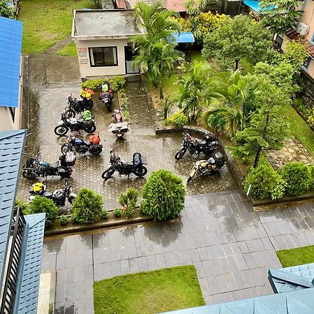 Hotel K2 Pokhara Dış mekan fotoğraf