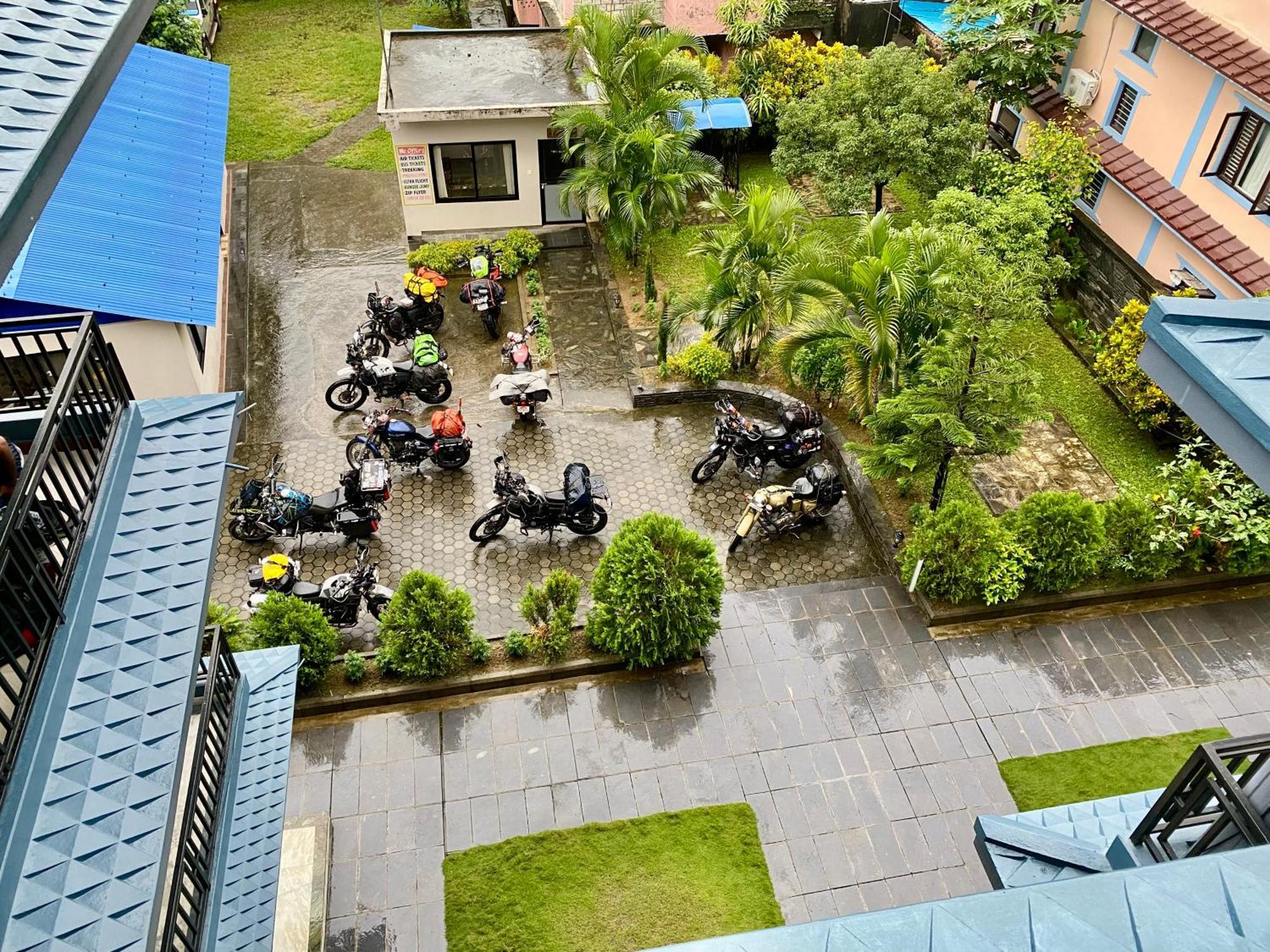 Hotel K2 Pokhara Dış mekan fotoğraf