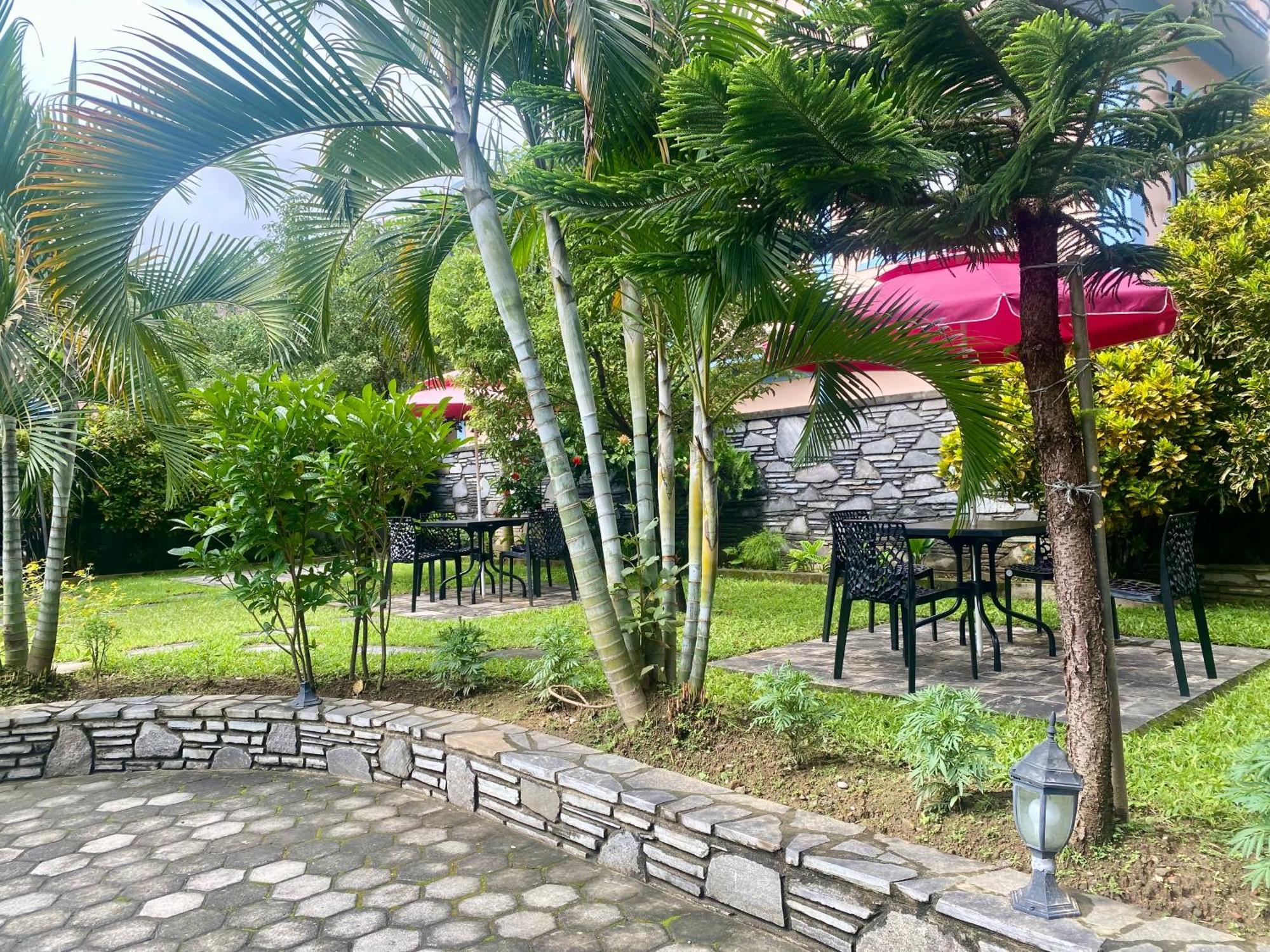Hotel K2 Pokhara Dış mekan fotoğraf