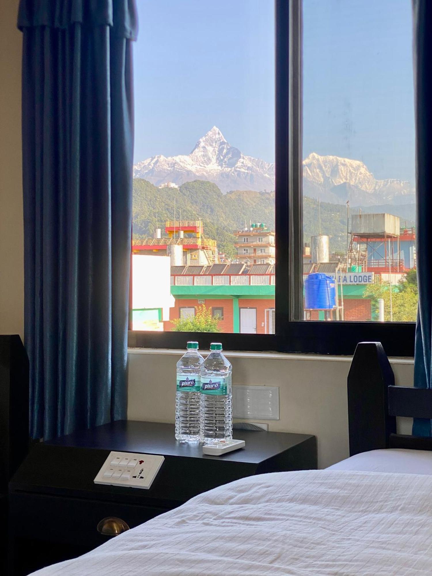 Hotel K2 Pokhara Dış mekan fotoğraf